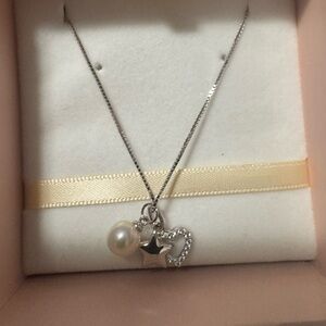 It’ Pearl Time Silver Heart and Pearl Pendant Necklace